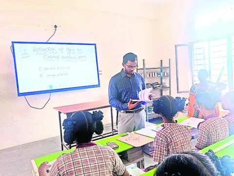 ఎరువుల కృత్రిమ కొరత సృష్టించొద్దు
