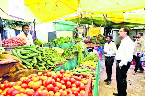 రైతుబజార్లను సద్వినియోగం చేసుకోవాలి 