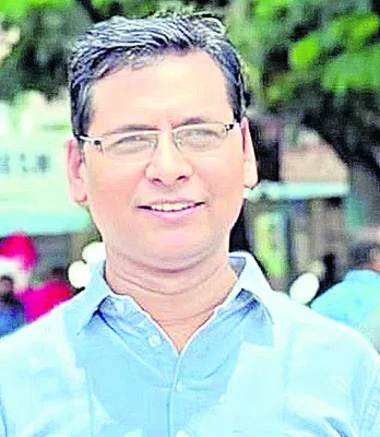 పీడీలు లేరు..భోజనానికి  బిల్లులులేవు 
