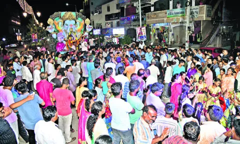 ● పార