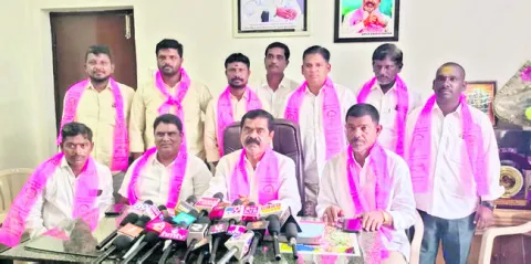 రైతులపై వివక్ష సరికాదు: బీఆర్‌ఎస్‌