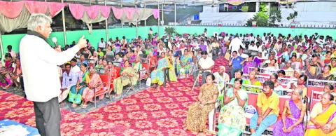 దివ్యాంగుల పింఛన్‌ రూ.6 వేలకు పెంచాలి