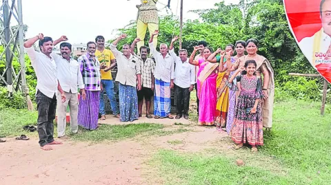 ఎరుకల అభివృద్ధికి కృషి చేయాలి