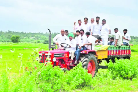 బీఆర్‌ఎస్‌ పాలనలోనే నీటికుంటల ఆధునికీకరణ 
