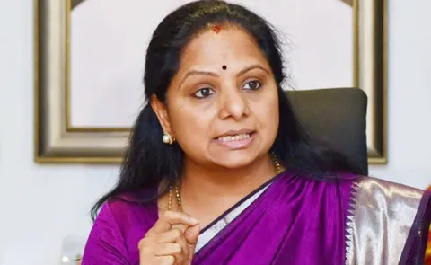 MLC Kavitha Sensational Comments On harish rao2