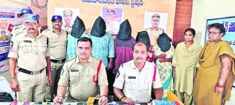 హత్య కేసులో ఆరుగురి అరెస్ట్‌ 