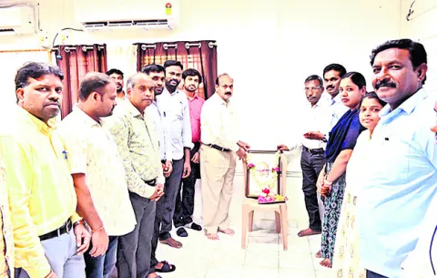 కాళోజీ రచనలు సమాజానికి మార్గదర్శకం