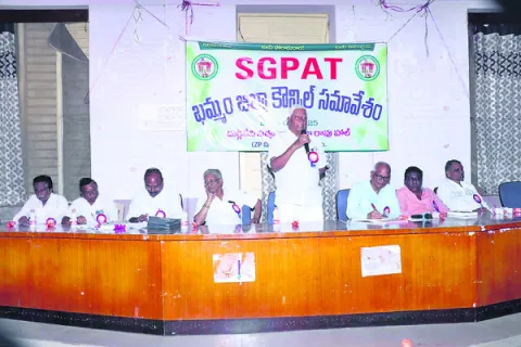 పెన్షనర్ల బకాయిలు విడుదల చేయాలి