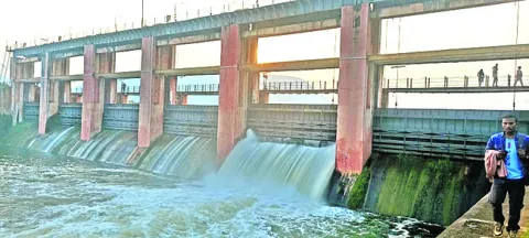 మేహాద్రి నుంచి 530 క్యూసెక్కుల నీరు విడుదల