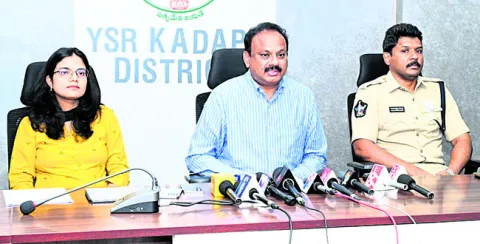 యూరియాపై ఆందోళన వద్దు 