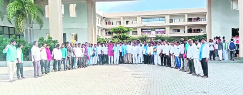 కుల ధ్రువీకరణ పత్రాలు మంజూరు చేయాలి