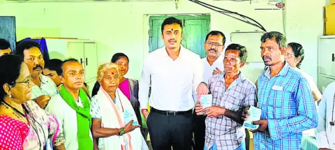 నిర్బంధాలతో   పోరాటాలను ఆపలేరు 