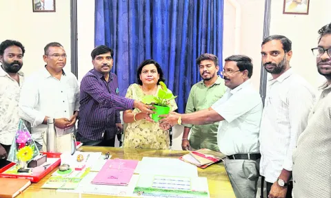 బాధ్యతల స్వీకరణ
