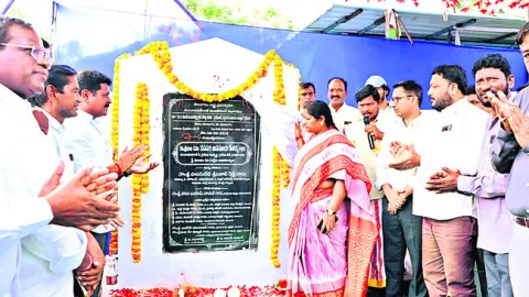 రోడ్ల అభివృద్ధికి ప్రభుత్వం కృషి