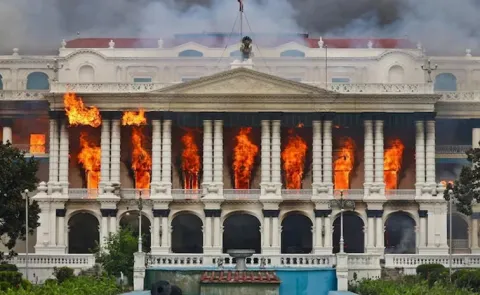 7000 Prisoners Escape From Nepal Jails Amid Violent Protests