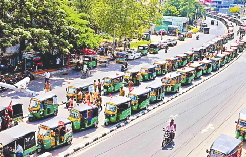 Huge rally and demonstration by drivers with autos in Bezawada