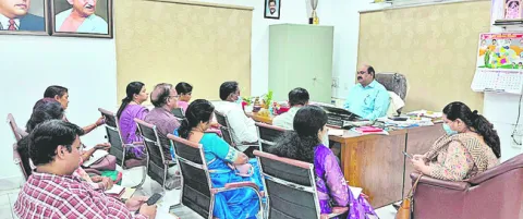 ఆస్పత్రులపై నిఘా ఉంచాలి 
