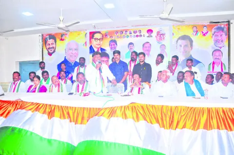 స్థానిక ఎన్నికల్లో కష్టపడాలి