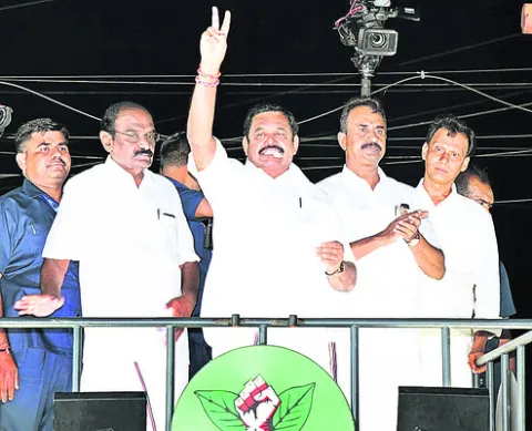 గీత కార్మికుడి ప్రశ్నలతో పళణికి ఇరకాటం 