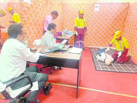 అట్టహాసంగా రెస్క్యూ పోటీలు 