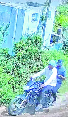 వృద్ధురాలి మెడలోంచి పుస్తెలతాడు చోరీ