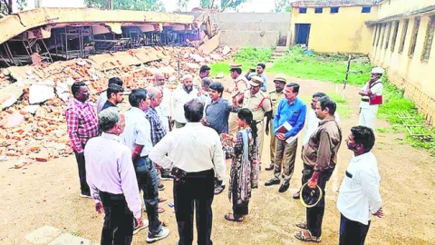 నూతన భవనం కోసం స్థల పరిశీలన