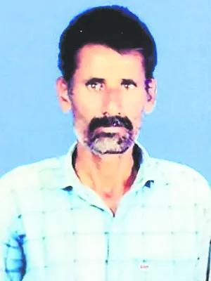 పిడుగుపాటుకు గొర్రెలకాపరి మృతి 