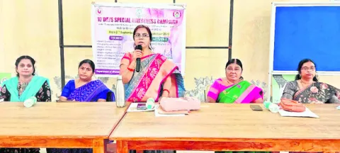 బాల్య వివాహాలను  కట్టడి చేద్దాం 