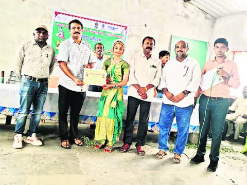 ప్రతిభను వెలికితీసేందుకే పోటీలు