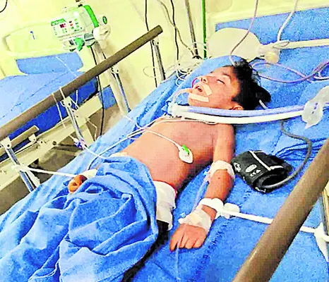 ప్రాణాపాయంలో చిన్నారి 