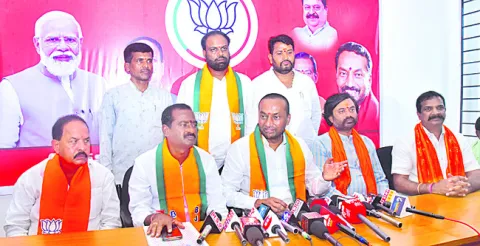 యూరియ