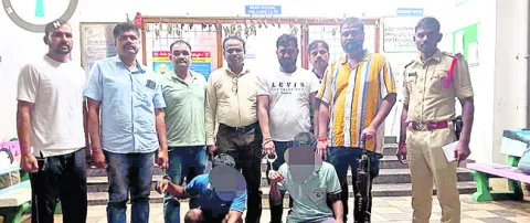 ఇన్సాస్‌ రైఫిల్‌ తస్కరించిన నేవీ కానిస్టేబుల్‌