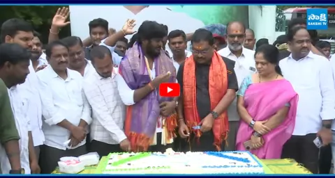 MP Mithun Reddy Birthday Celebrations At SV University 1