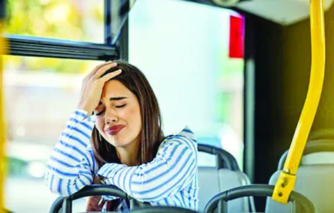 ప్రైవేటు బస్సులో డ్రైవర్‌ అకృత్యం