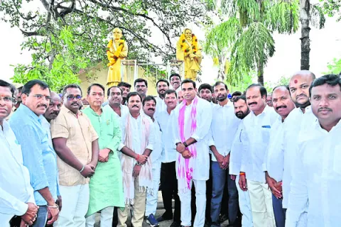 భూదానయజ్ఞ బోర్డు పునరుద్ధరణకు కృషి
