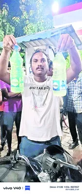 పెట్రోల్‌లో నీరు.. 