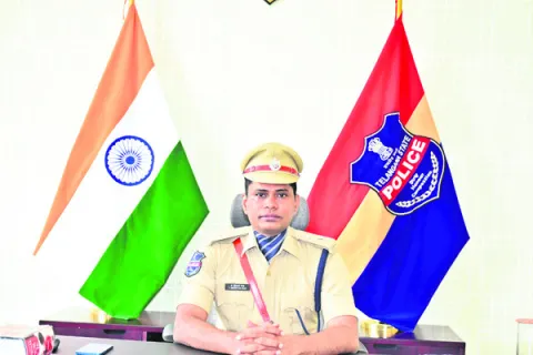 ఉక్కుపాదం మోపుతాం 
