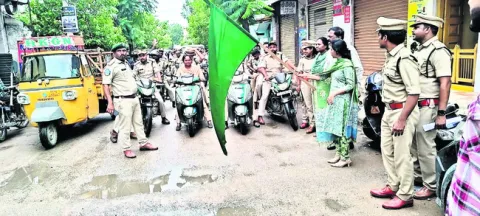 అటవీ అమరవీరులకు నివాళులు