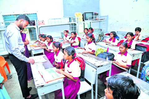 విద్యార్థులకు మెరుగైన విద్య అందించాలి