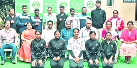 రాష్ట్ర స్థాయి వుషూ పోటీలకు గురుకుల విద్యార్థినులు 