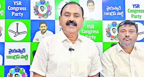 వేదపారాయణదారుల ఇంటర్వ్యూల రద్దు సరికాదు 