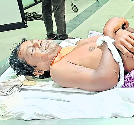 ఆత్మహత్యకు యత్నించిన రైతు మృతి 
