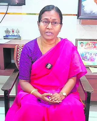 పేద విద్యార్థుల డాక్టర్‌ కలను దూరం చేస్తున్న కూటమి ప్రభ
