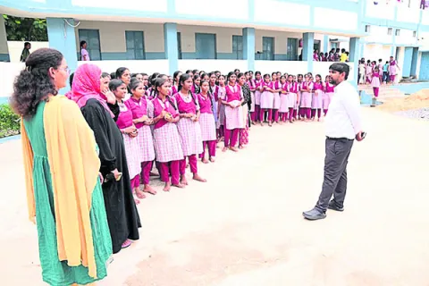 కేజీబీవీ పనులు పూర్తిచేయాలి