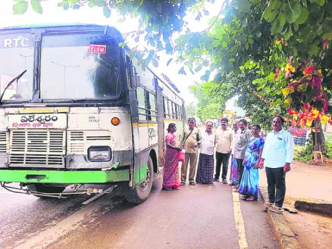 బస్సులు ఆగేలా చర్యలు