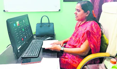 పోస్టుమెట్రిక్‌ స్కాలర్‌షిప్‌ అర్హుల వివరాలను పంపండి