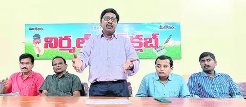 జిల్లా కవులను గుర్తించాలి
