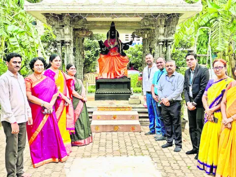 ఎస్పీడబ్ల్యూలో గుజరాత్‌ అధ్యాపకులు 