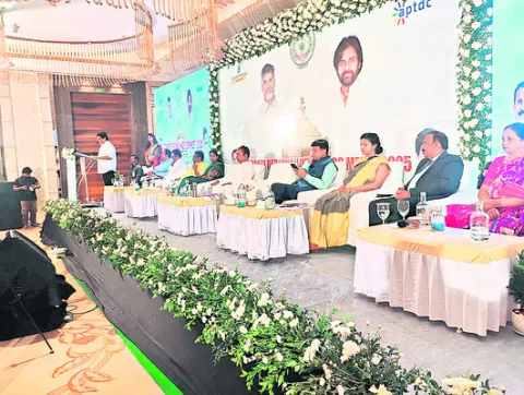 మొక్కుబడిగా పెట్టుబడీదారుల సదస్సు