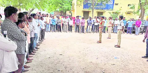 130 మంది మందుబాబులకు జరిమానా
